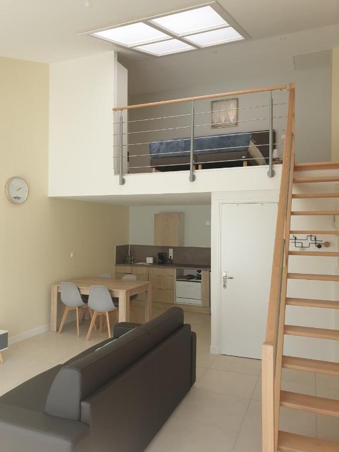 Clos Du Beron- Meuble De Tourisme Aparthotel *